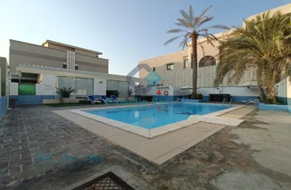 مجمع سكني - 5 غرف نوم - 4 حمامات للايجار في سلاطة الجديدة - سلاطة - الدوحة