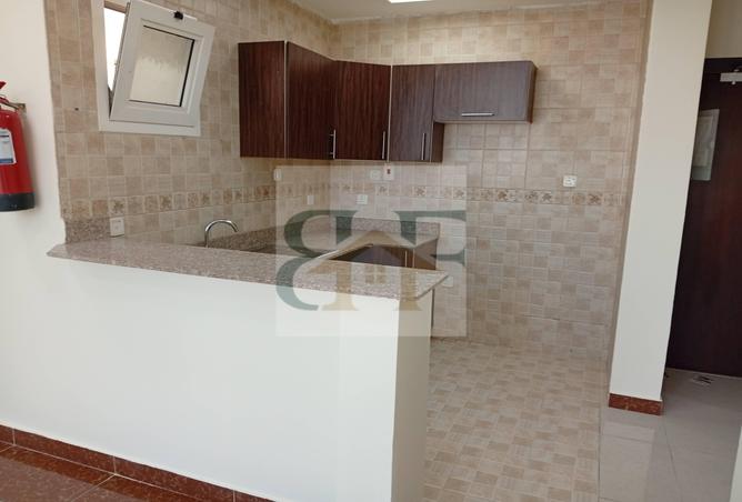 981888 - Property Image 2