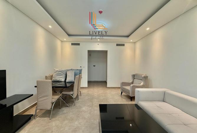 967004 - Property Image 2