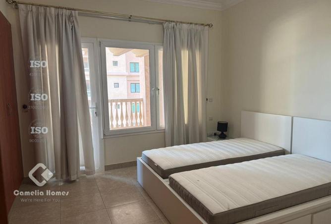 985718 - Property Image 3