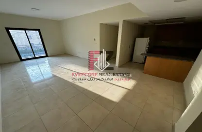 شقة - 2 غرف نوم - 3 حمامات للايجار في كاتانيا - بياتزا - فوكس هيلز - الوسيل