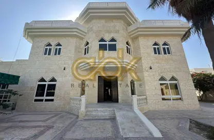 Villa - 5 Bedrooms - 7+ Bathrooms for rent in Onaiza Street - Diplomatic Area - Doha