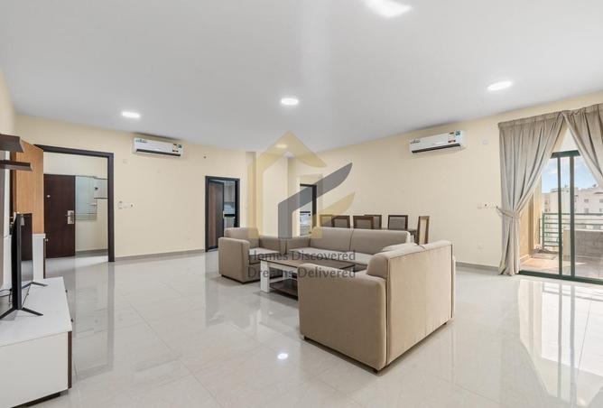 926823 - Property Main Image