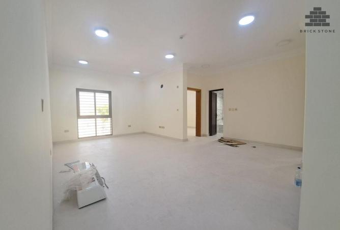 941872 - Property Image 2
