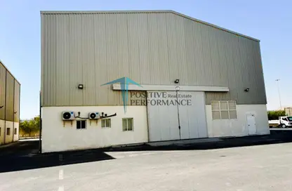 مخزن - استوديو - 2 حمامات للايجار في المنطقة الصناعية - مسيعيد