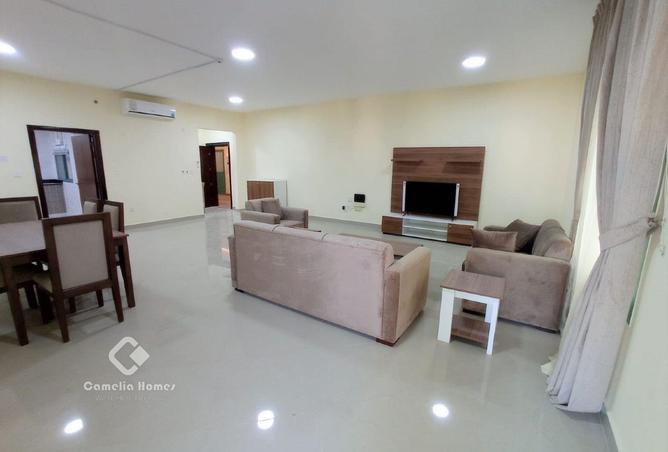 956852 - Property Image 3