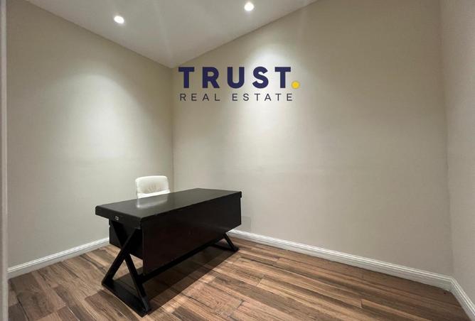 986125 - Property Image 3