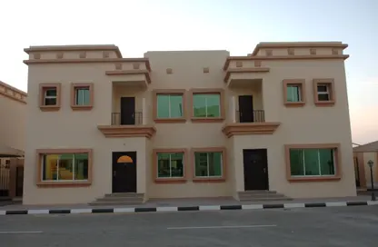 مجمع سكني - 3 غرف نوم - 3 حمامات للايجار في الغرافة - الغرافة - الدوحة