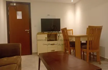 Apartment - 2 Bedrooms - 1 Bathroom for rent in Al Sadd Road - Al Sadd - Doha