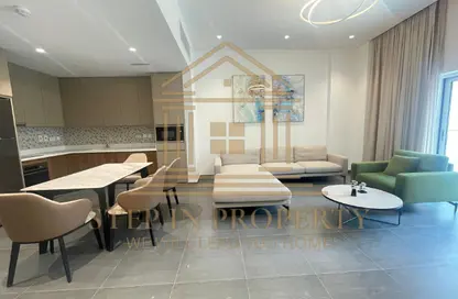 Apartment - 1 Bedroom - 1 Bathroom for rent in Ramada Commercial Building - Al Rawabi Street - Al Muntazah - Doha