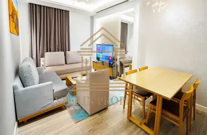 Apartment - 2 Bedrooms - 2 Bathrooms for rent in Building 12 - Abu Umama Street - Al Muntazah - Doha