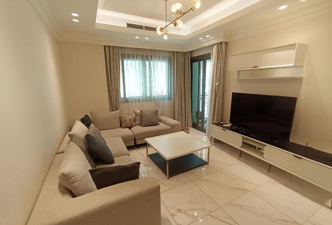 982051 - Property Image 2