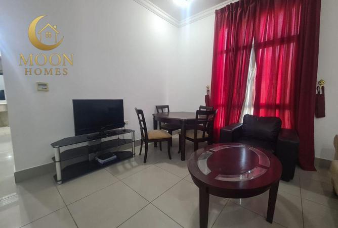 987208 - Property Image 3