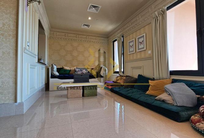 941458 - Property Image 2