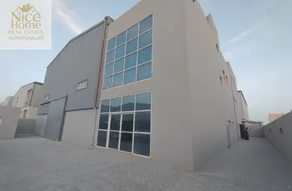 Warehouse - Studio - 6 Bathrooms for rent in Birkat Al Awamer - Al Wakra