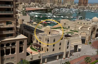 Apartment - 2 Bedrooms - 3 Bathrooms for sale in Tower 6 - Porto Arabia - The Pearl Island - Doha