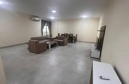 شقة - 2 غرف نوم - 2 حمامات للايجار في مطار ريجنسي ريزيدنس - مطار ريجنسي ريزيدنس - طريق المطار القديم - الدوحة