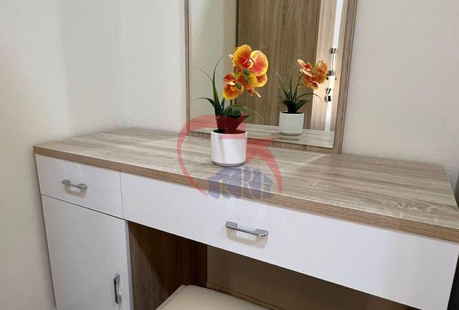 957221 - Property Image 3