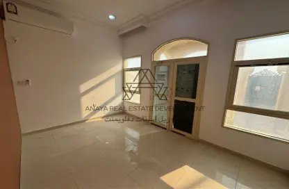 Apartment - 1 Bedroom - 1 Bathroom for rent in Bu Hamour Street - Abu Hamour - Doha
