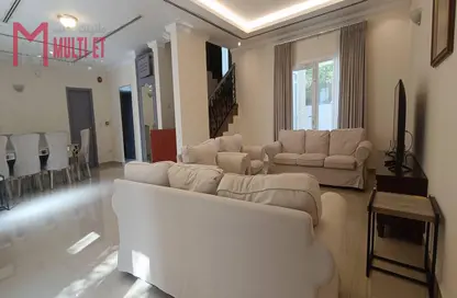 Villa - 3 Bedrooms - 4 Bathrooms for rent in Bab Al Rayyan - Muraikh - AlMuraikh - Doha