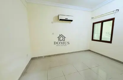 Apartment - 3 Bedrooms - 3 Bathrooms for rent in Abu Talha Street - Fereej Bin Omran - Doha