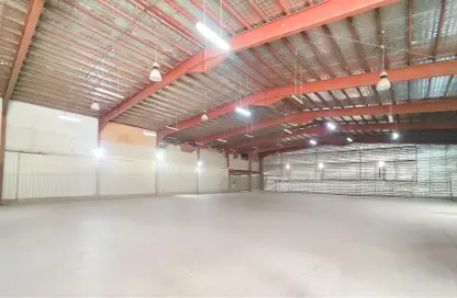 Warehouse - Studio for rent in Industrial Area 1 - Industrial Area - Doha