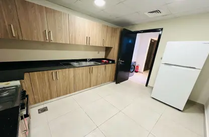 شقة - 2 غرف نوم - 4 حمامات للايجار في مدينة اللسيل - الوسيل