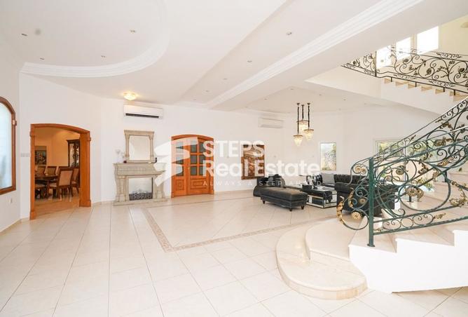 948349 - Property Image 2