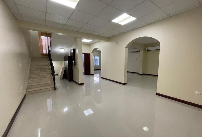 937319 - Property Image 2