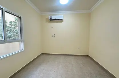 Apartment - 2 Bedrooms - 2 Bathrooms for rent in OqbaBin Nafie Steet - Old Airport Road - Doha