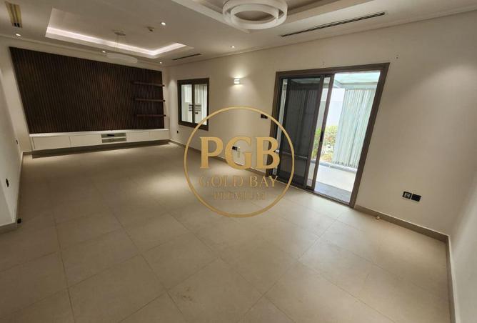 949584 - Property Image 3