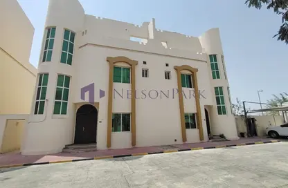 Villa - 5 Bedrooms - 4 Bathrooms for rent in Ain Khaled Villas - Ain Khaled - Doha