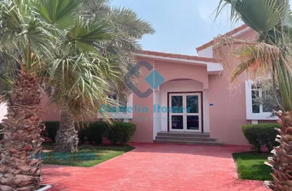 Compound - 3 Bedrooms - 4 Bathrooms for rent in Duhail Villas - Al Duhail - Doha