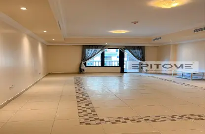 Apartment - 1 Bedroom - 2 Bathrooms for sale in The Pearl Island - Doha