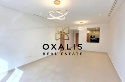 Apartment - 1 Bedroom - 2 Bathrooms for rent in The Garden - Floresta Gardens - The Pearl Island - Doha