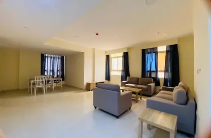 Apartment - 2 Bedrooms - 2 Bathrooms for rent in Fereej Bin Mahmoud North - Fereej Bin Mahmoud - Doha