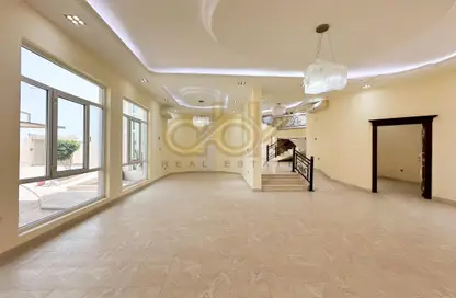 Villa - 6 Bedrooms for rent in Al Dafna - Al Dafna - Doha