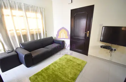 Living Room image for: Apartment - 1 Bedroom - 1 Bathroom for rent in Al Sakhama - Doha, Image 1