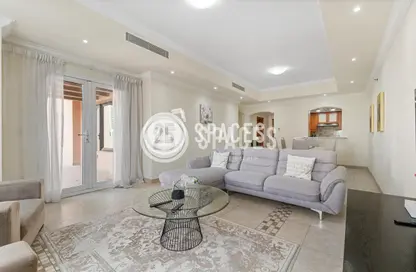 Apartment - 2 Bedrooms - 3 Bathrooms for sale in West Porto Drive - Porto Arabia - The Pearl Island - Doha
