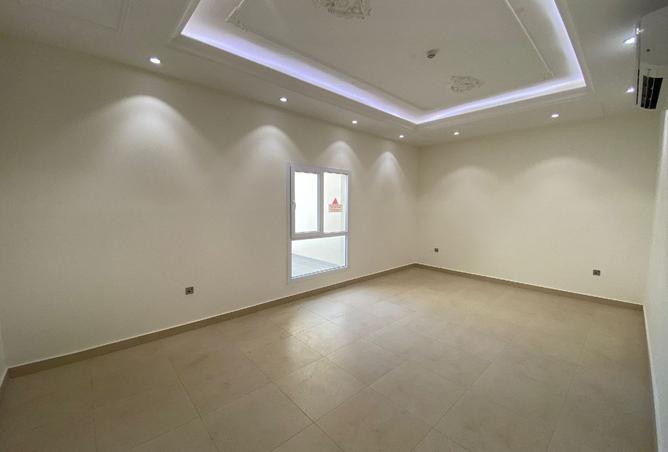 986983 - Property Image 2