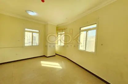 شقة - 3 غرف نوم - 3 حمامات للايجار في شارع حطين - المنتزه - الدوحة