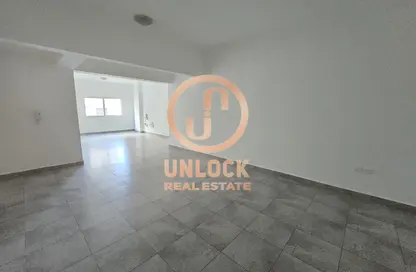 Villa - 2 Bedrooms - 2 Bathrooms for rent in Abdullah Bin Masoud Street - Fereej Bin Mahmoud - Doha