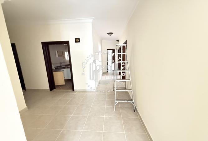 966879 - Property Image 3