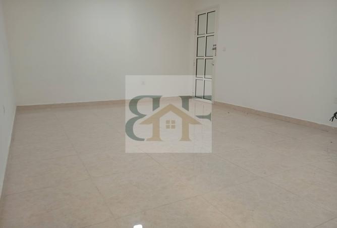 981882 - Property Image 3