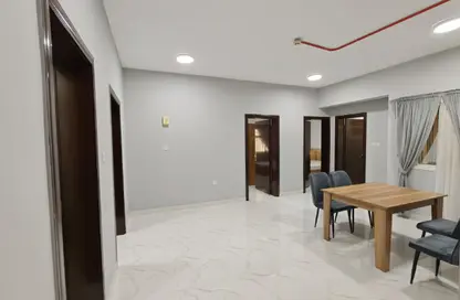 Apartment - 3 Bedrooms - 2 Bathrooms for rent in Anas Street - Fereej Bin Mahmoud North - Fereej Bin Mahmoud - Doha