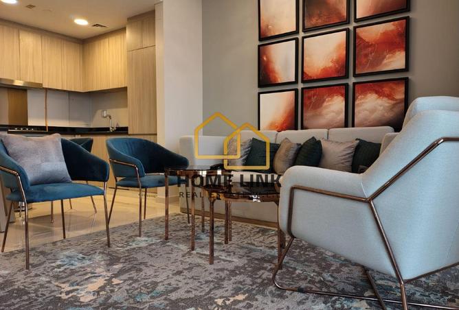 985691 - Property Image 2