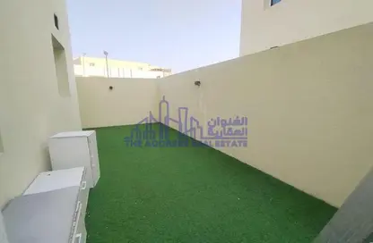 فيلا - 4 غرف نوم - 4 حمامات للايجار في سعيد بن جبير - العزيزية - الدوحة