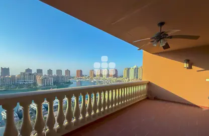 Apartment - 2 Bedrooms - 2 Bathrooms for rent in Burj Eleganté - Porto Arabia - The Pearl Island - Doha