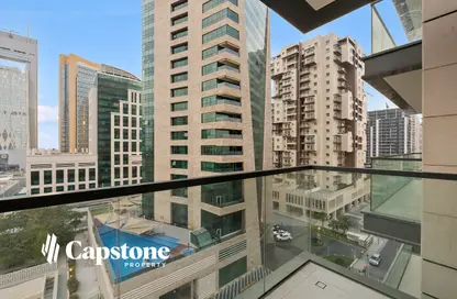 Apartment - 2 Bedrooms - 4 Bathrooms for sale in Marina Tower 12 - Marina District - Lusail