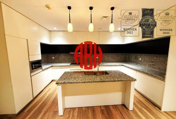 990516 - Property Image 3